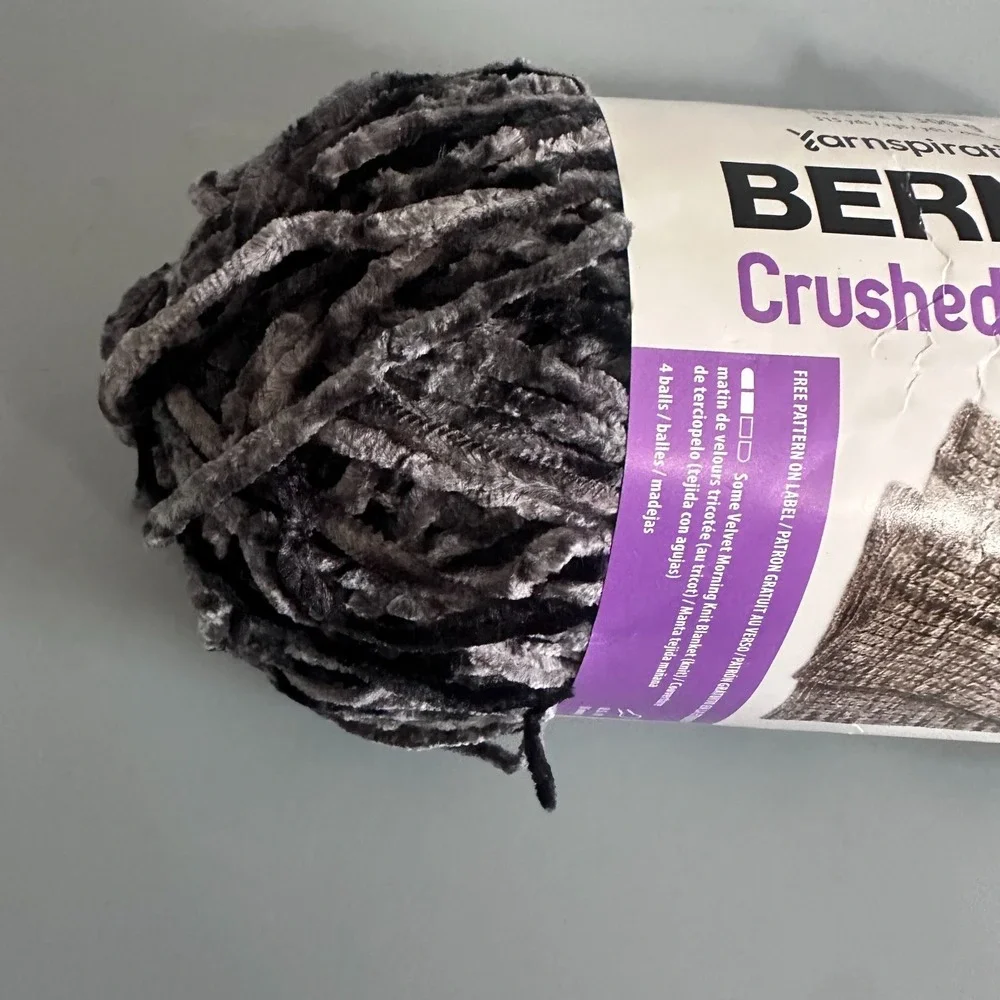 Bernat Crushed Velvet Yarn Deep Gray Bulky 5 Polyester 300g 315yds 161016